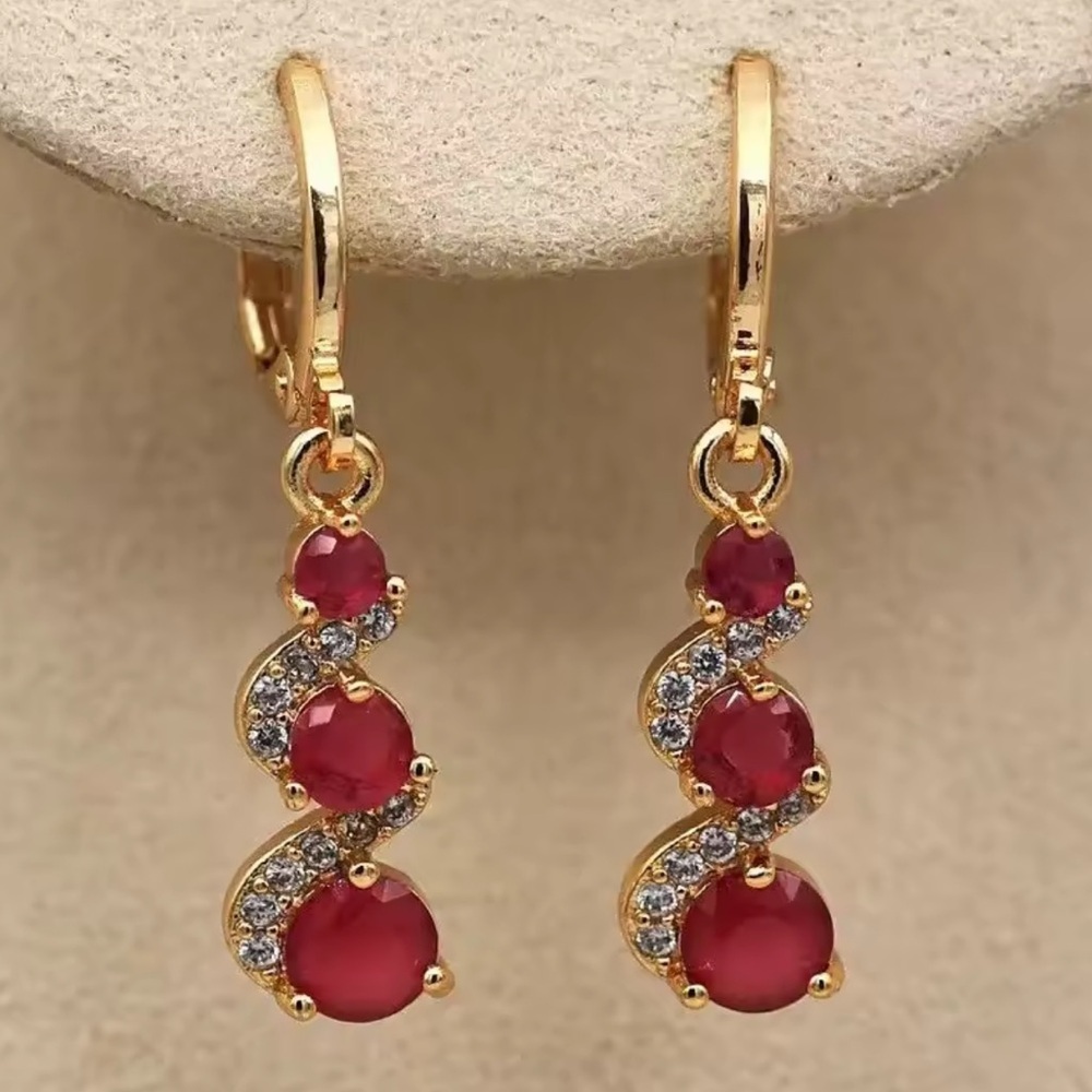 Vintage Gold and Red Dangle Earrings